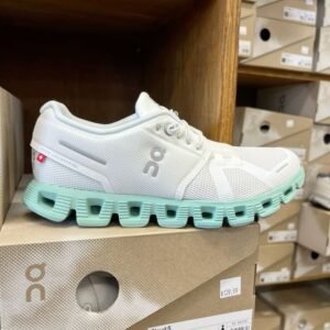 Cloud Nova Shoes Pallet